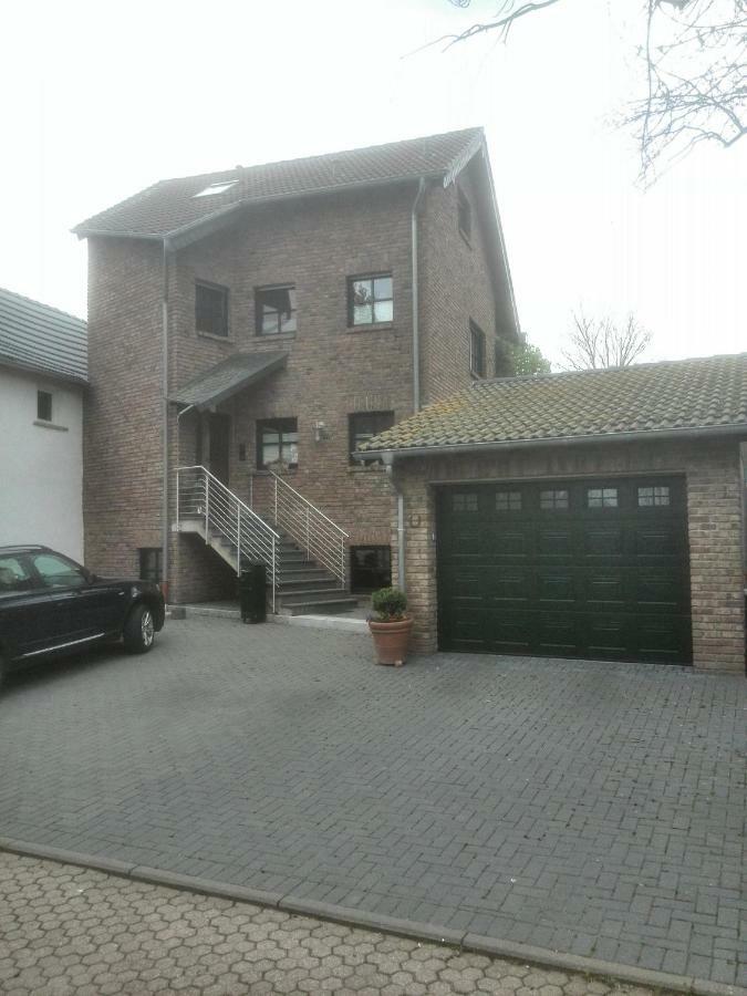 Ferienwohnung Auf Dem Kutzenberg Meckenheim  Exterior photo